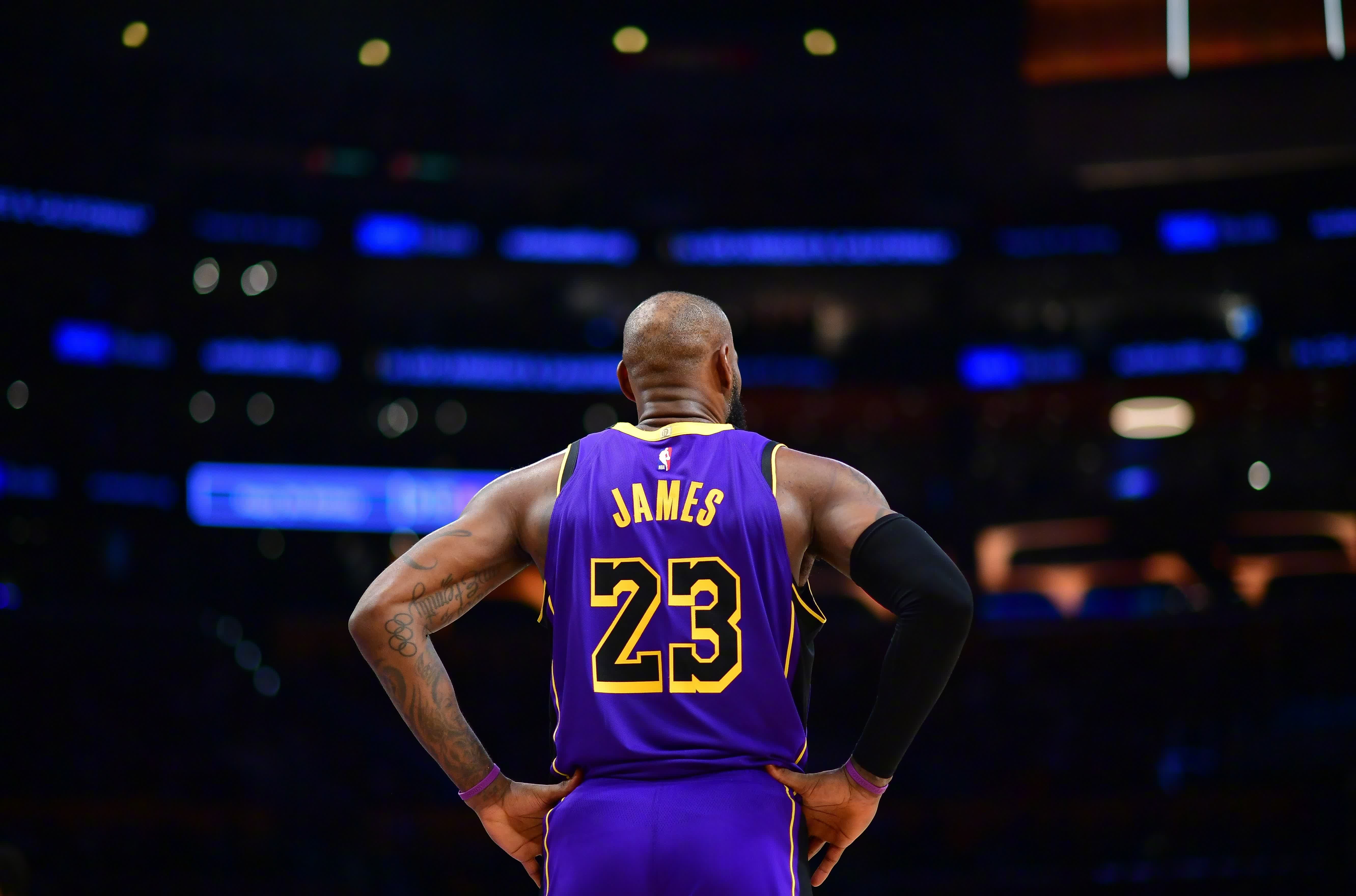 NBA突然宣布休赛消息！球迷措手不及惋惜追忆