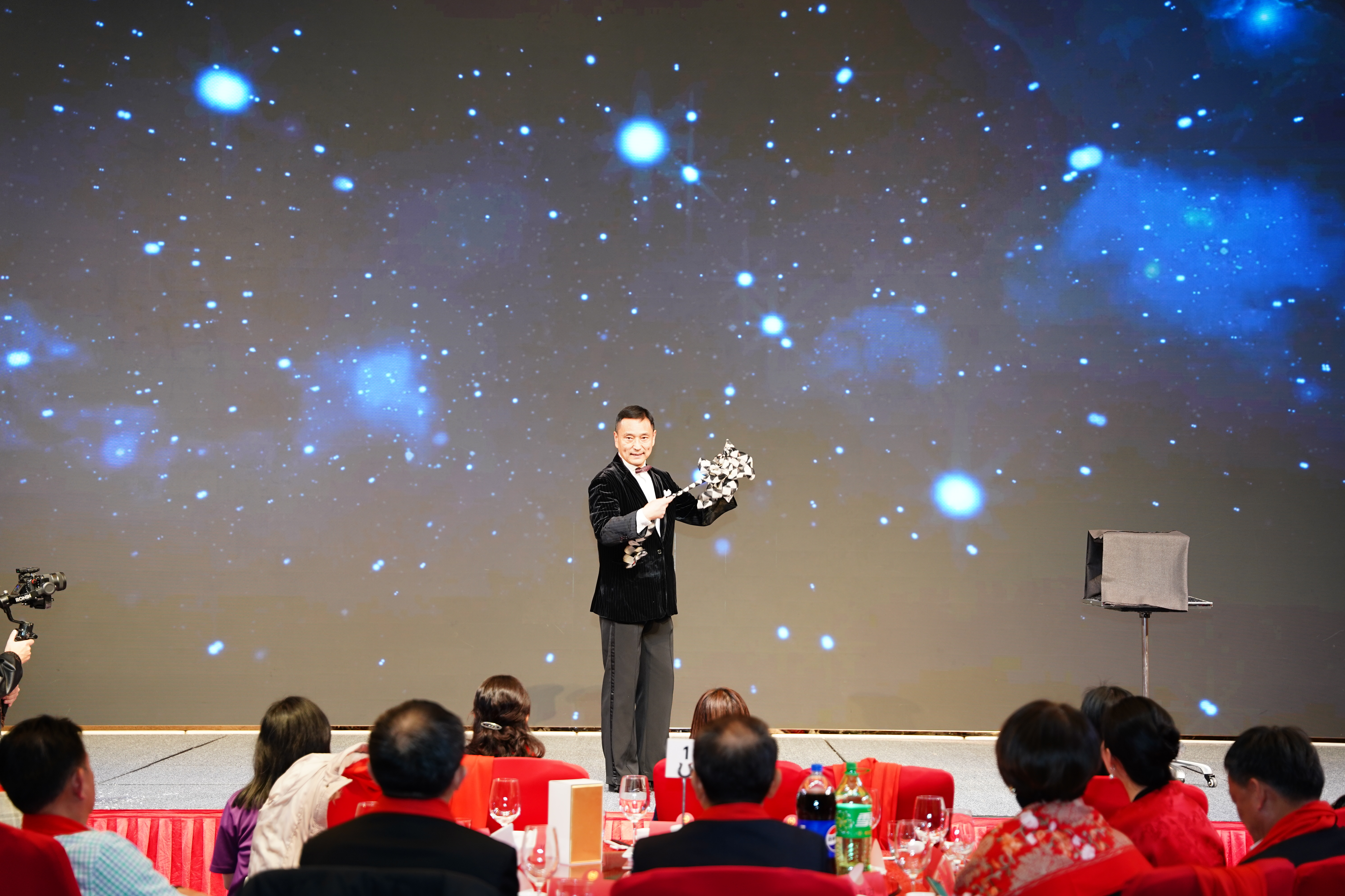 多国选手风采出众，奏响赞歌唱响五洲